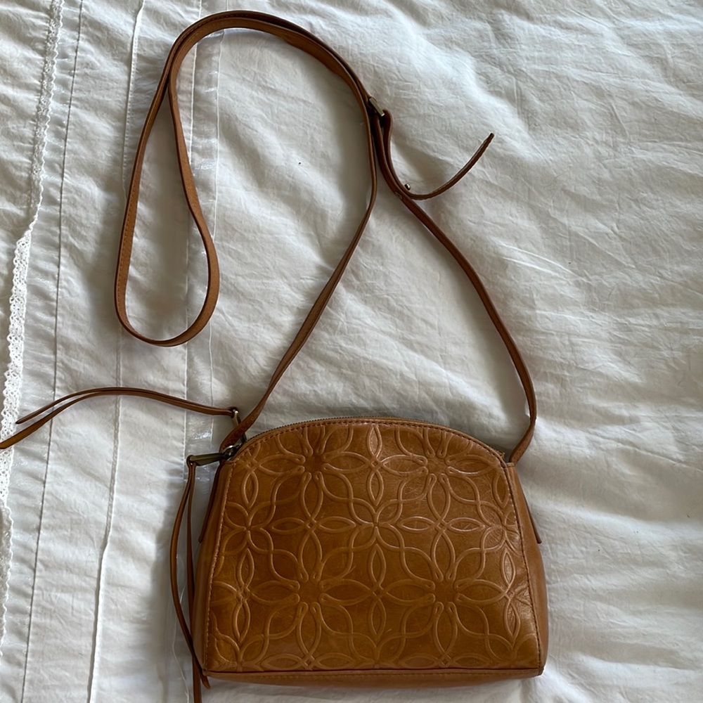 HOBO crossbody in caramel leather.